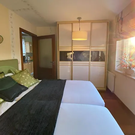 Seaside With Parking & Ac - 150 M To The By Renters