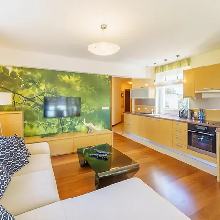 Seaside With Parking & Ac - 150 M To The By Renters * Misdroy